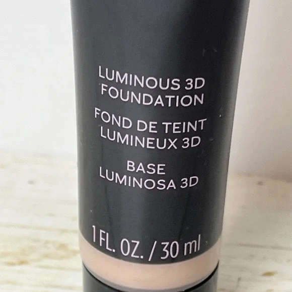 Mary Kay TimeWise MATTE 3D Liquid Foundation Ivory W130 NEW - Picture 3 of 5